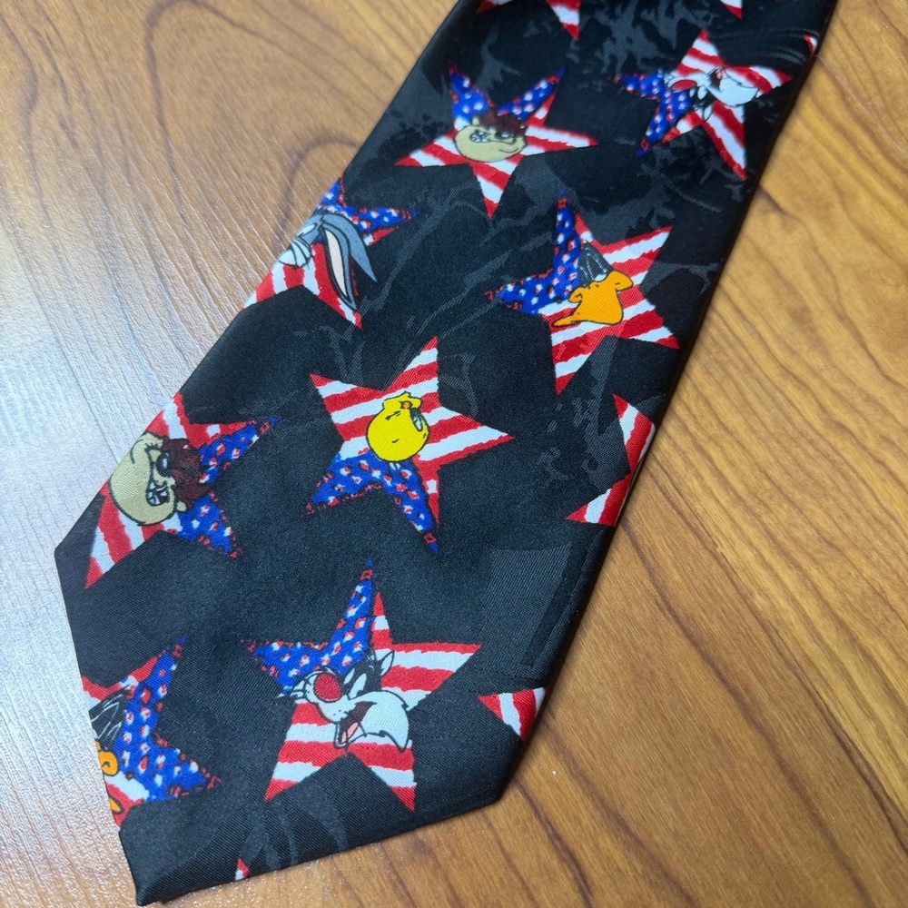 Looney Tunes Mania Men's Tie American Flag Stars 1995 90s Patriotic Warner Bros - Picture 2 of 8